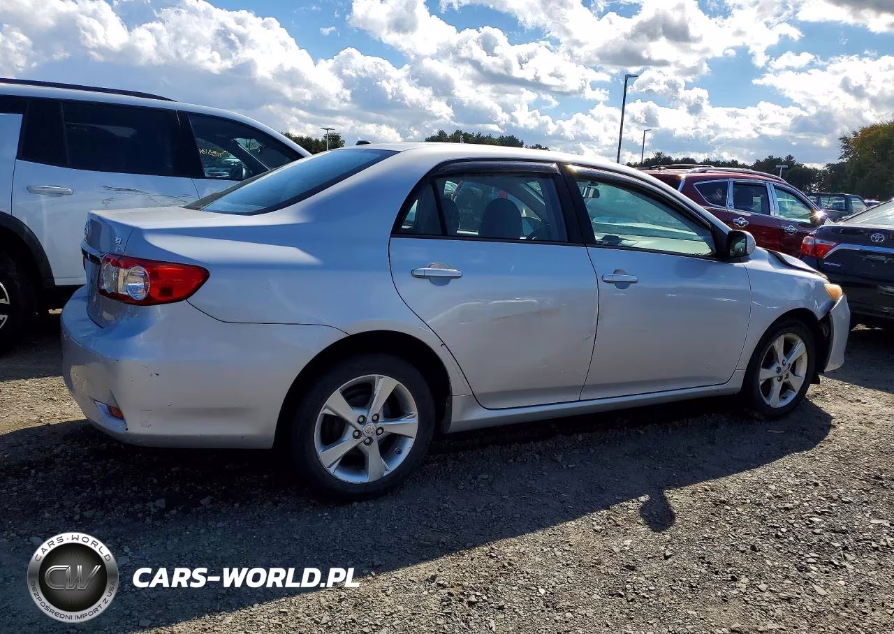 2012 Toyota Corolla Le VIN:2T1BU4EE6CC852677 - 3