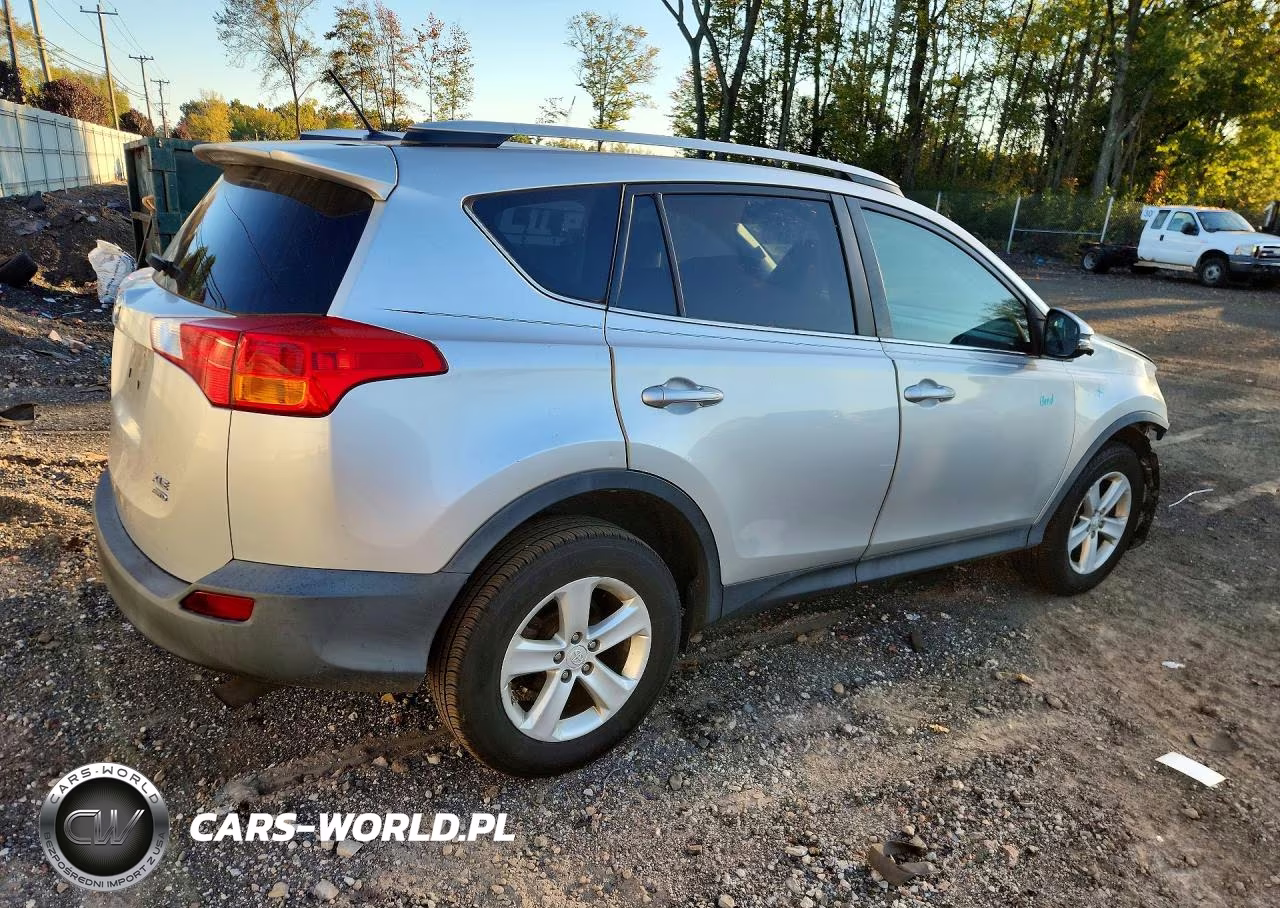 2014 Toyota Rav4 Xle VIN:2T3RFREV1EW210950 - 3
