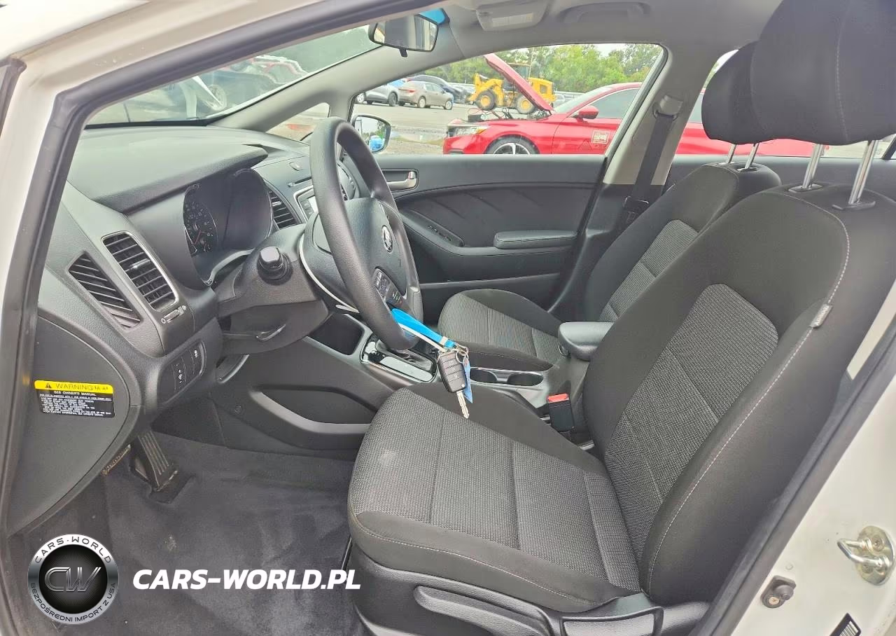 2018 Kia Forte Lx VIN:3KPFK4A76JE269989 - 7