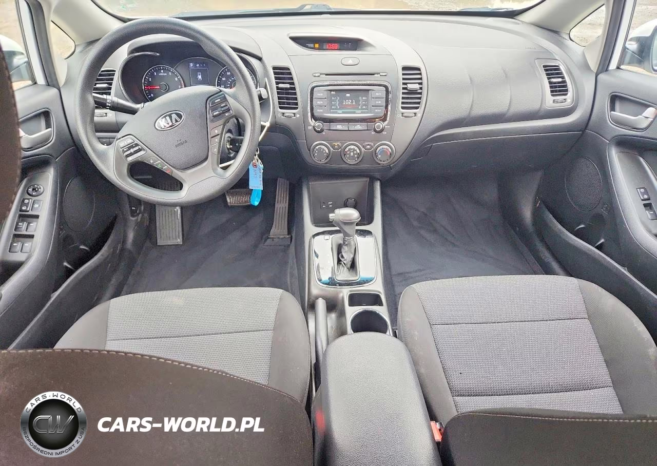 2018 Kia Forte Lx VIN:3KPFK4A76JE269989 - 8
