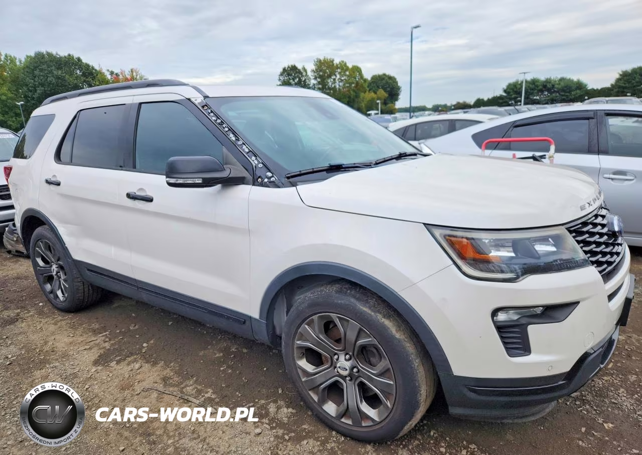 2018 Ford Explorer Sport VIN:1FM5K8GT4JGB37171 - 4