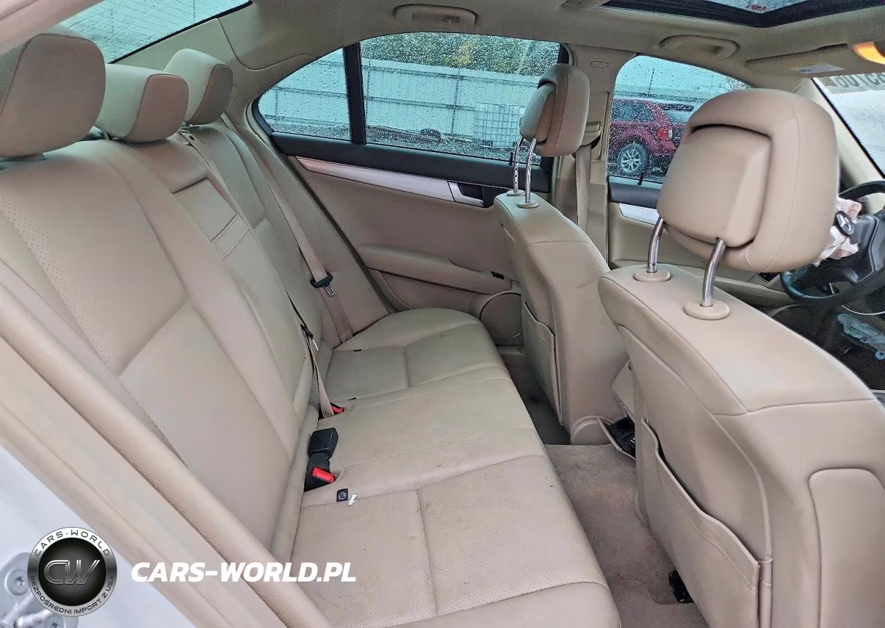 2013 Mercedes-Benz C 300 4Matic VIN:WDDGF8AB7DA822456 - 10