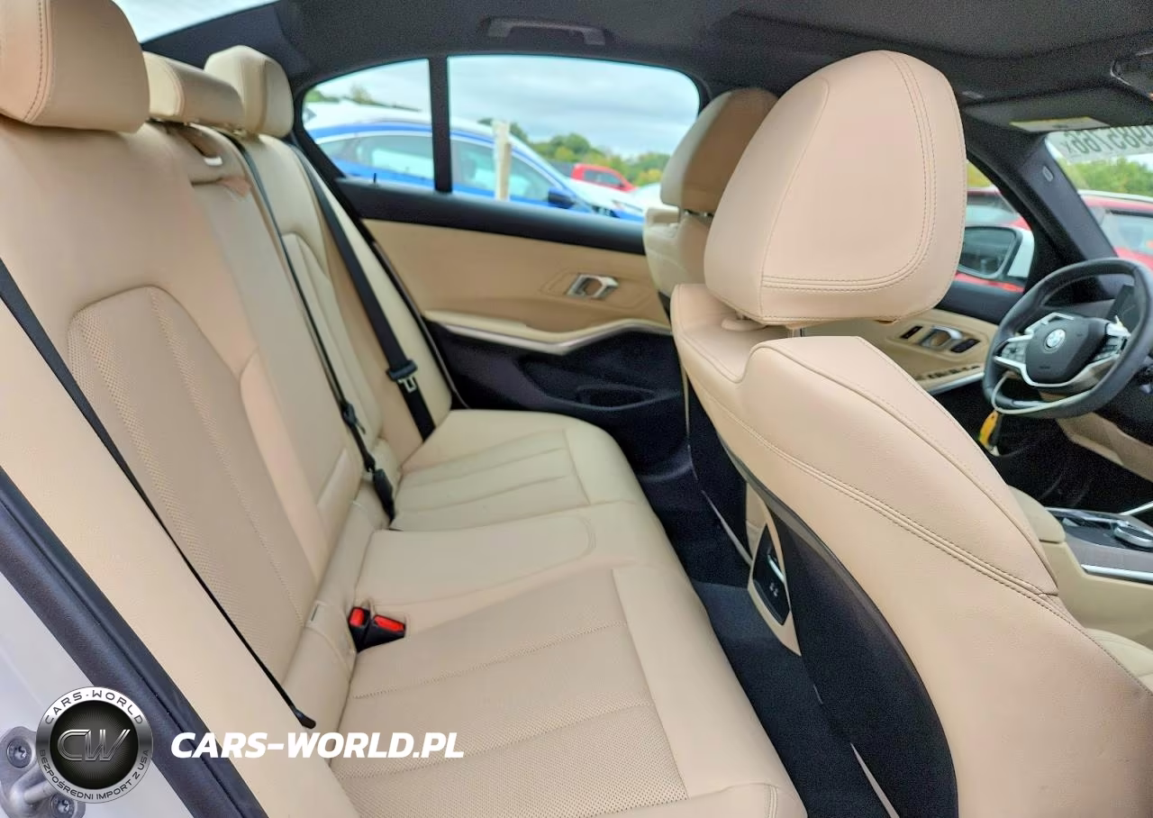 2025 BMW 330Xi VIN:3MW89CW06S8F65702 - 10