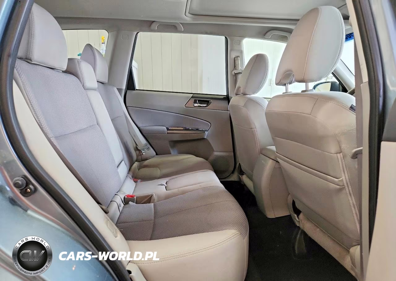 2011 Subaru Forester 2.5X Premium VIN:JF2SHADCXBH730581 - 10