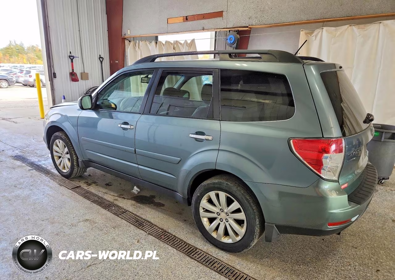 2011 Subaru Forester 2.5X Premium VIN:JF2SHADCXBH730581 - 2