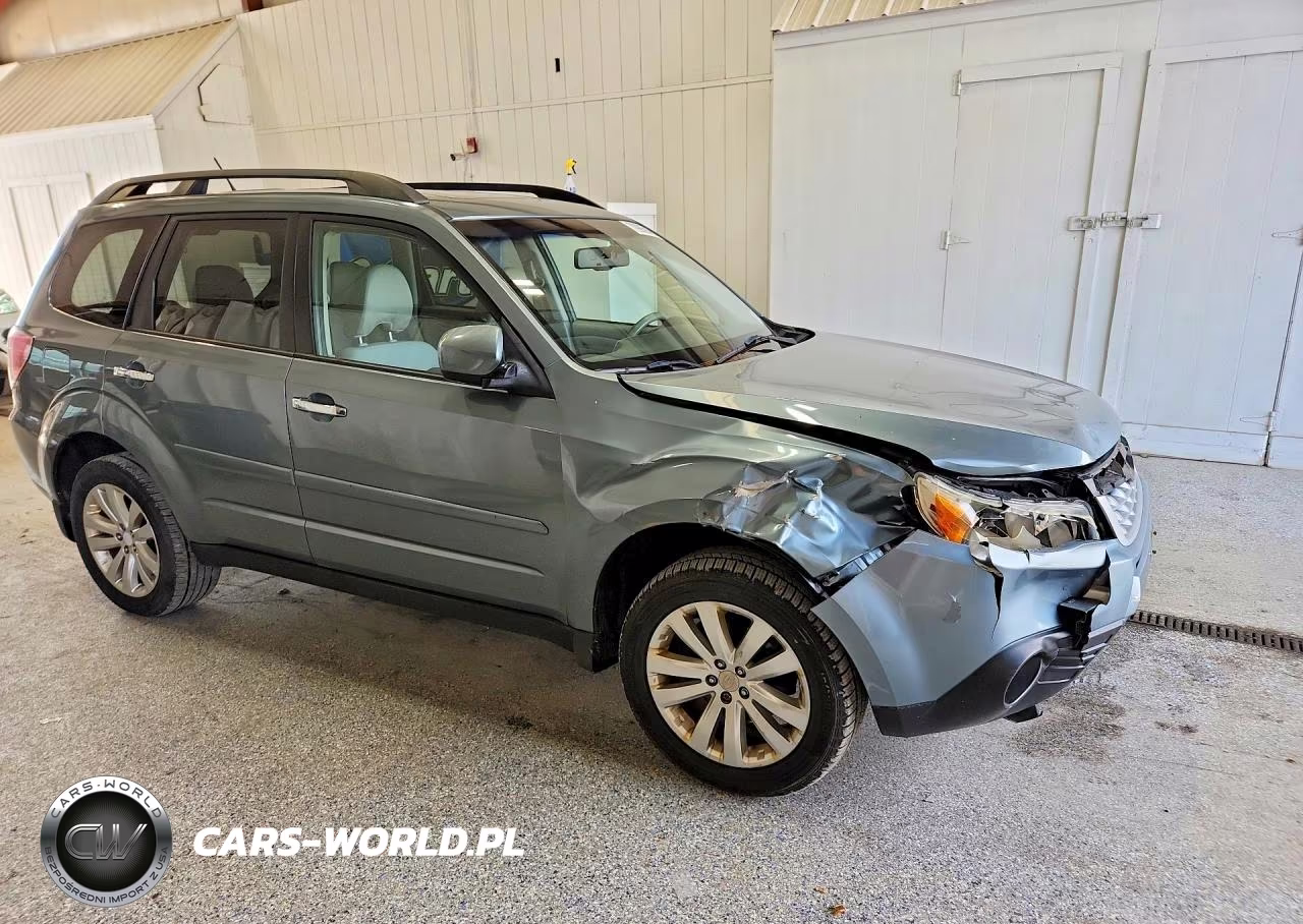 2011 Subaru Forester 2.5X Premium VIN:JF2SHADCXBH730581 - 4