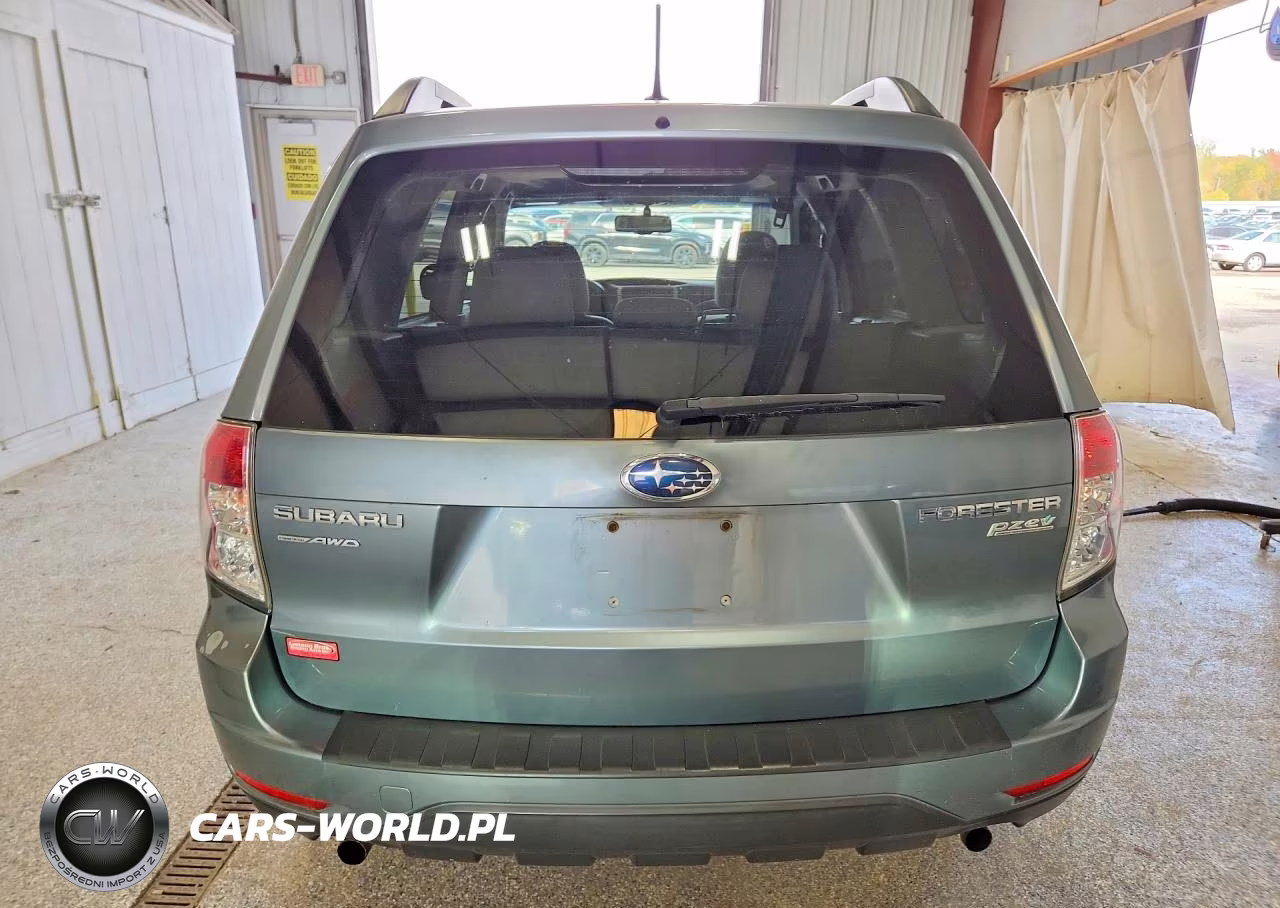 2011 Subaru Forester 2.5X Premium VIN:JF2SHADCXBH730581 - 6