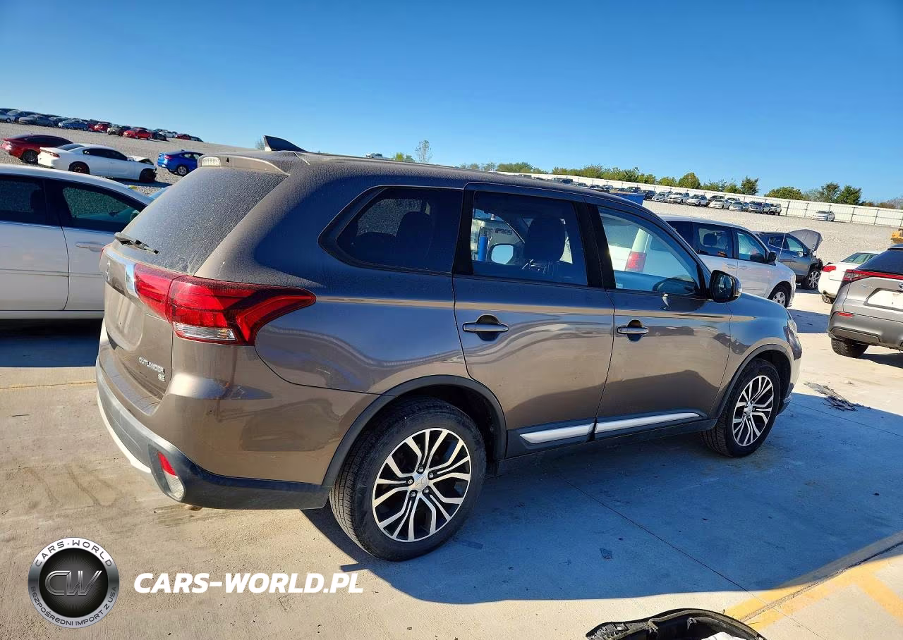 2018 Mitsubishi Outlander Se VIN:JA4AD3A30JZ014796 - 3