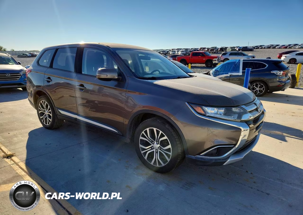 2018 Mitsubishi Outlander Se VIN:JA4AD3A30JZ014796 - 4