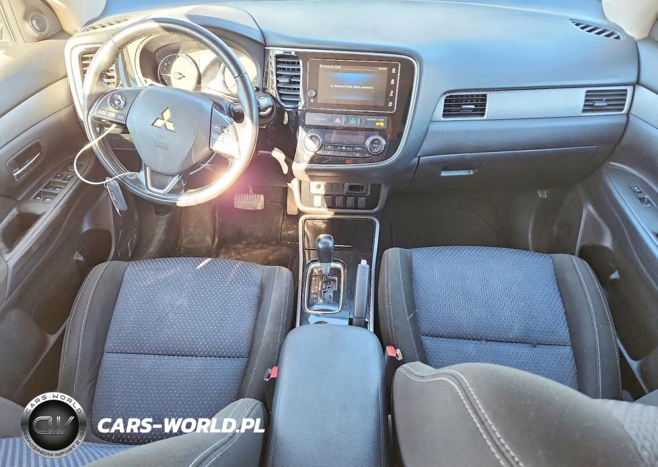 2018 Mitsubishi Outlander Se VIN:JA4AD3A30JZ014796 - 8