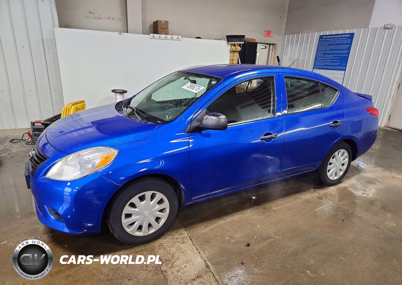 2014 Nissan Versa 1.6 S Plus