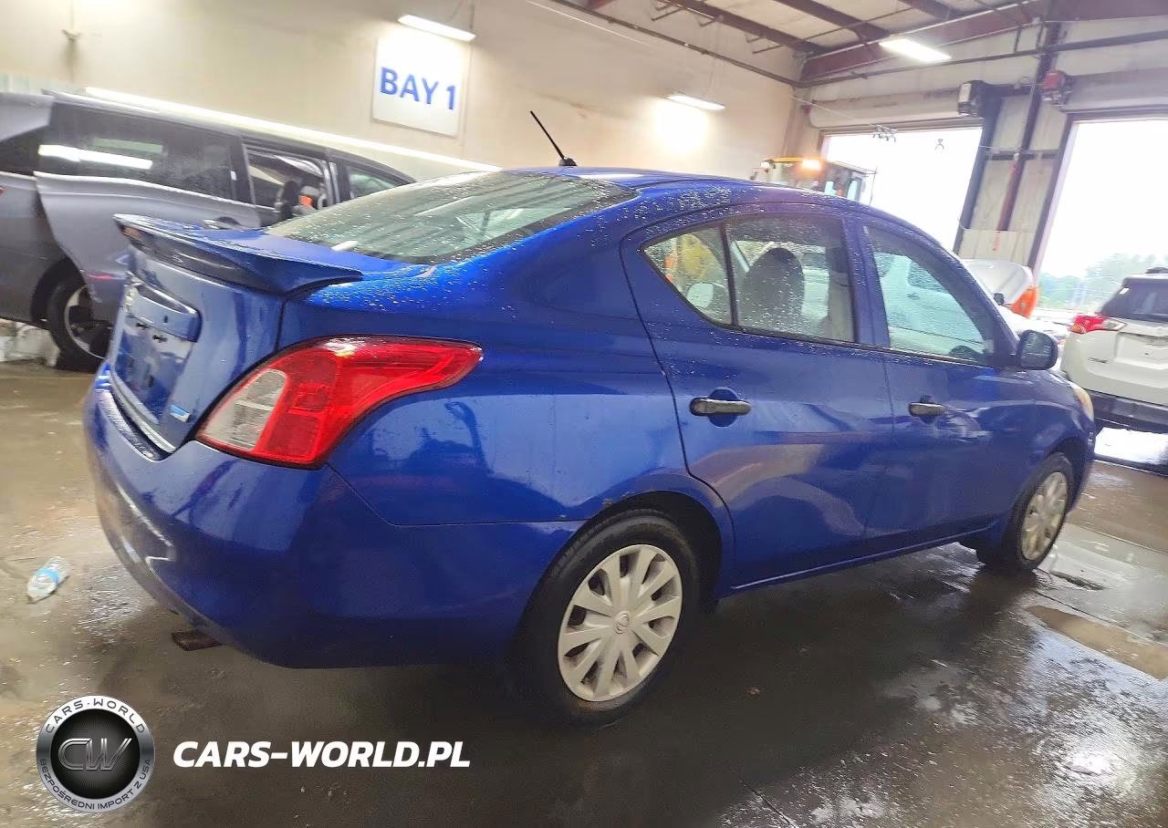 2014 Nissan Versa 1.6 S Plus VIN:3N1CN7AP4EL853758 - 3