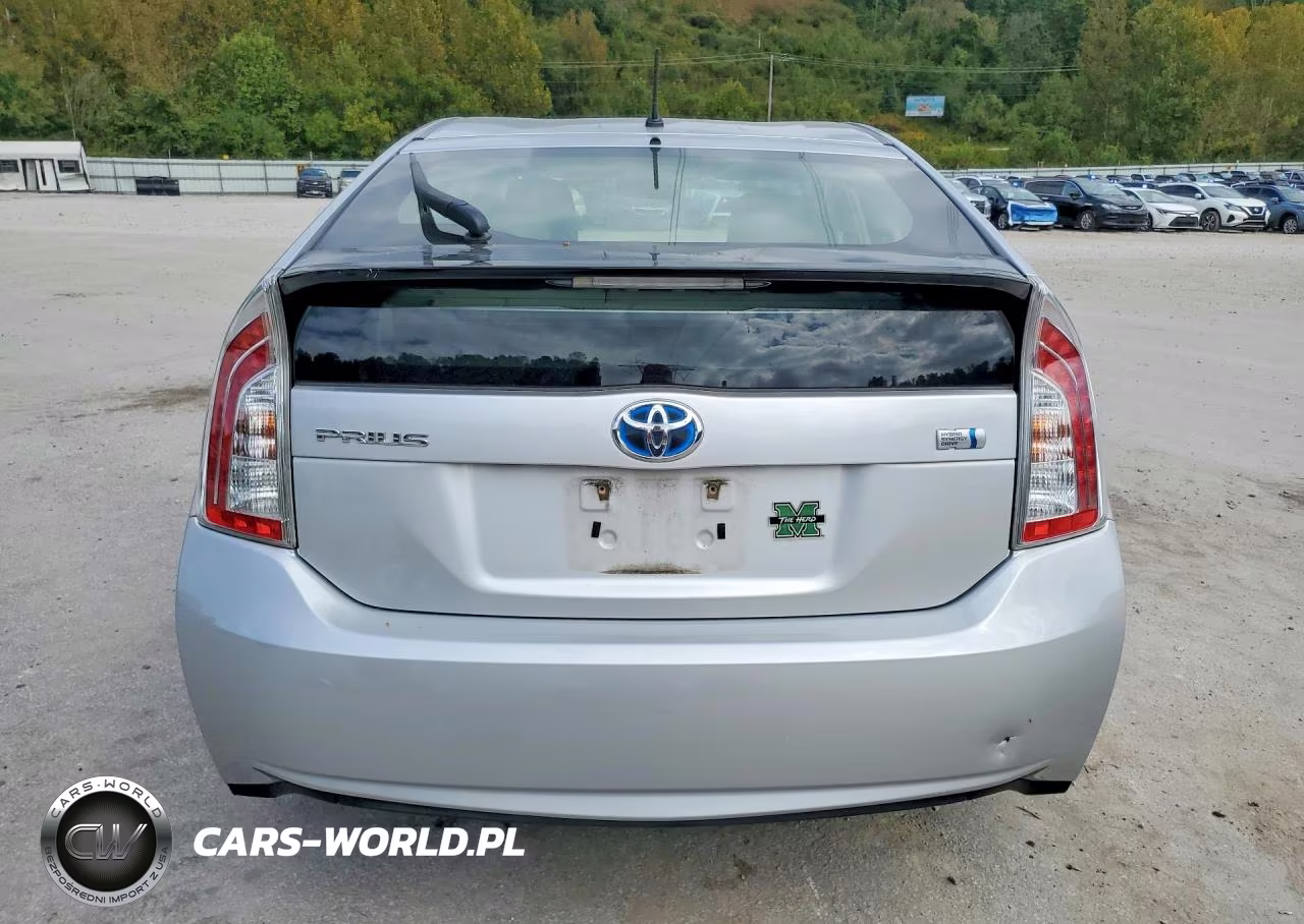 2014 Toyota Prius Two VIN:JTDKN3DU4E0370044 - 6