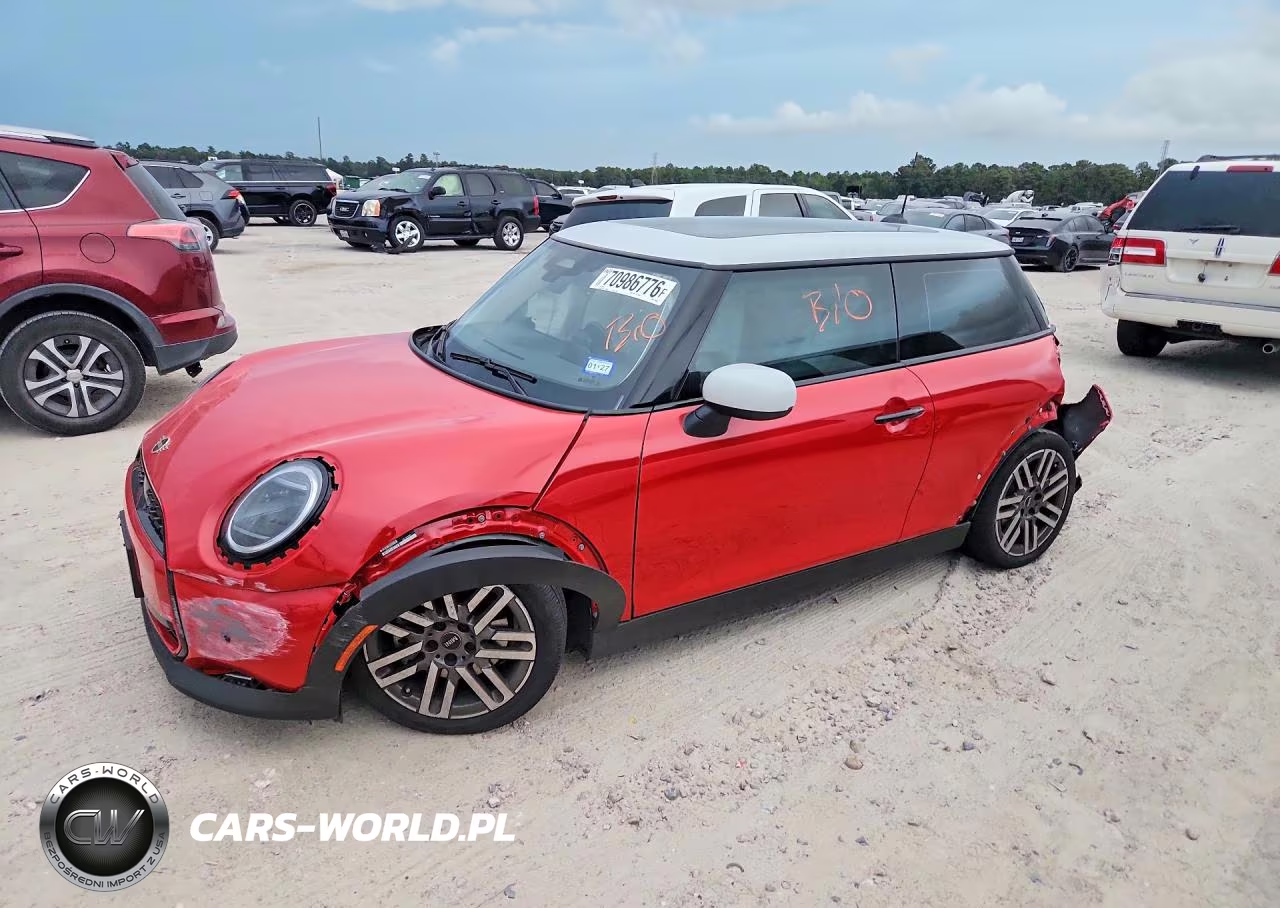 2025 Mini Cooper Base VIN:WMW13GD07S2W34652 - 1