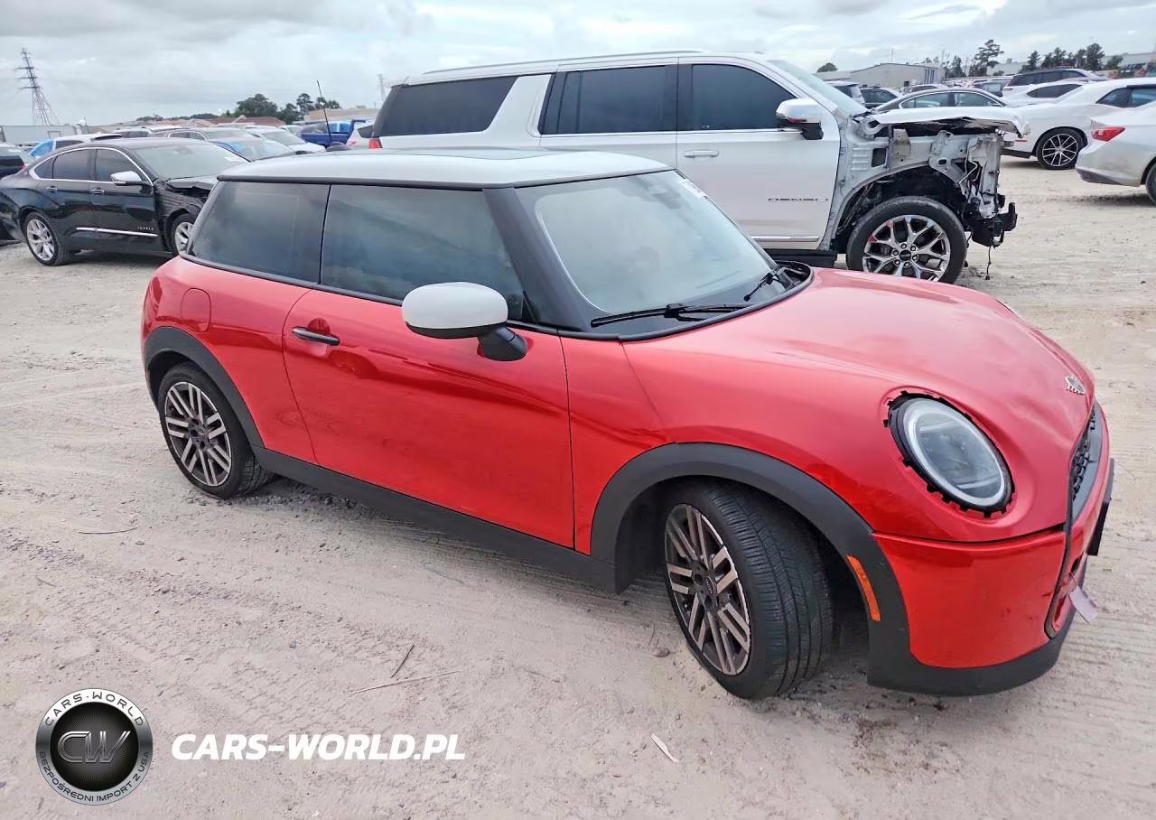 2025 Mini Cooper Base VIN:WMW13GD07S2W34652 - 4
