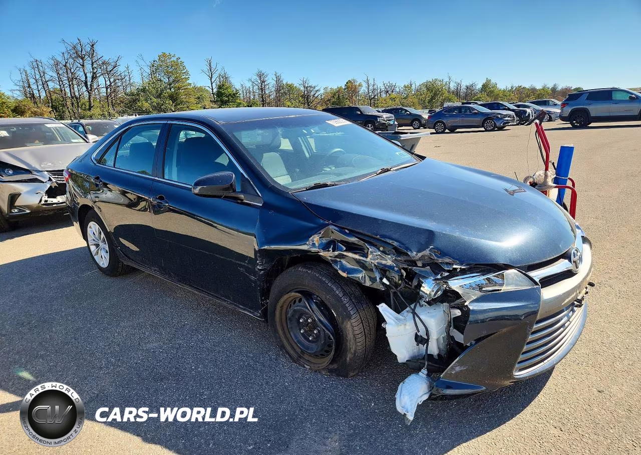 2017 Toyota Camry Le VIN:4T1BF1FK8HU271507 - 4