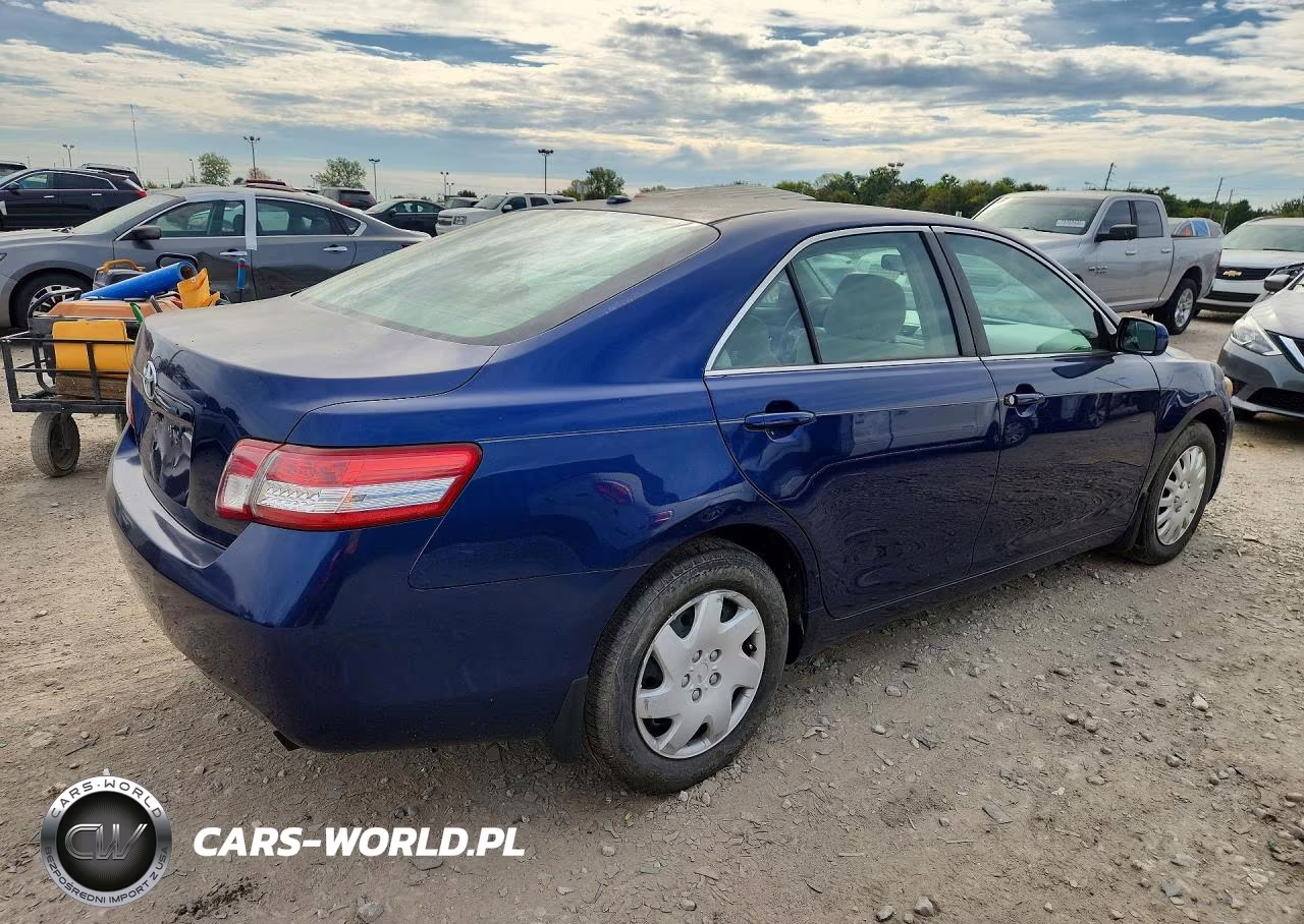 2010 Toyota Camry Base VIN:4T1BF3EKXAU561878 - 3