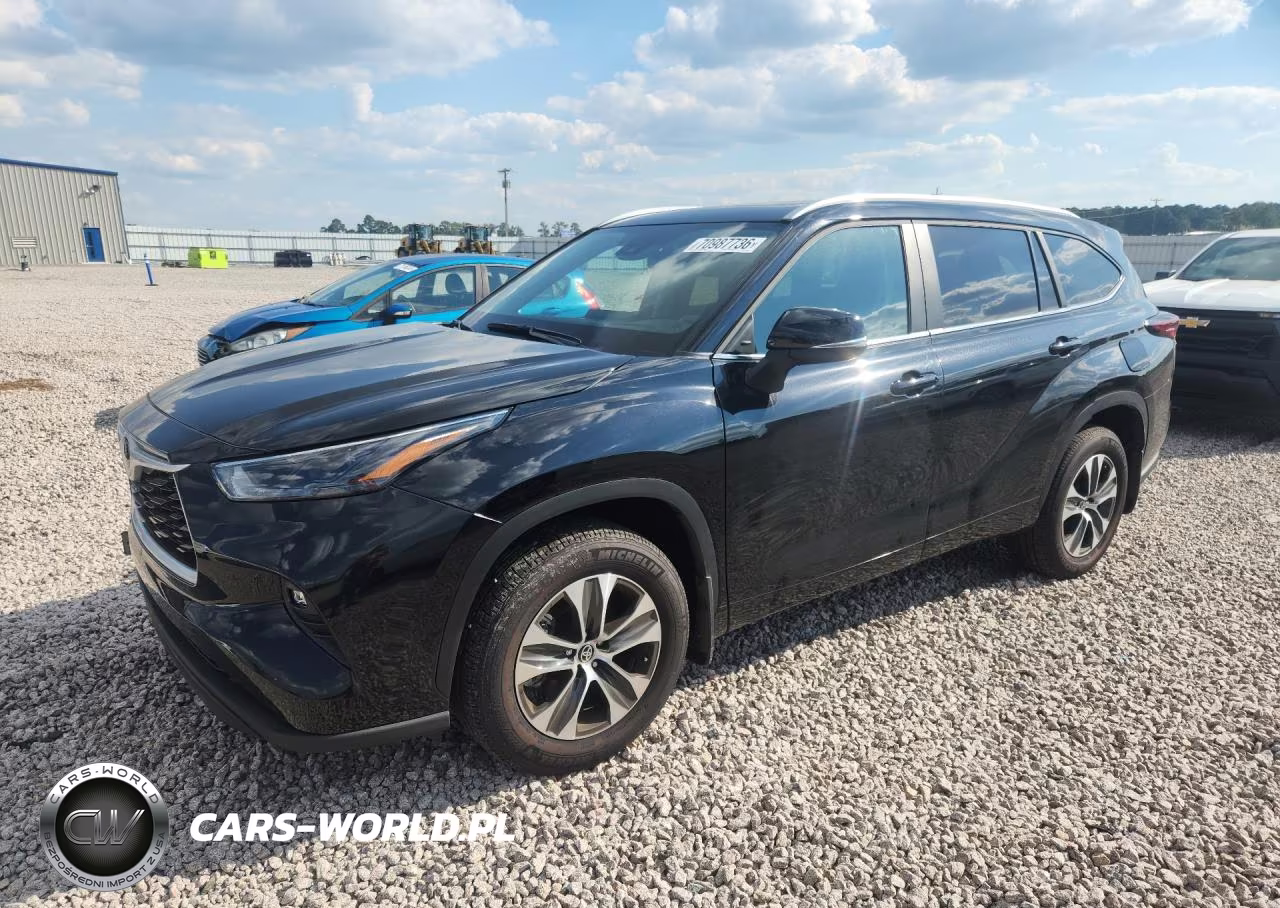 2026 Toyota Highlander Xle VIN:5TDKDRBH4TS600333 - 1