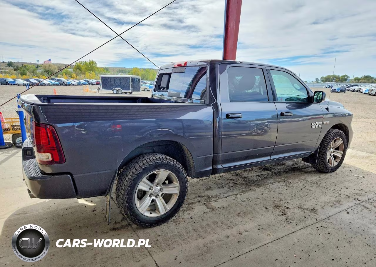 2016 Ram 1500 Sport VIN:1C6RR7MT9GS152181 - 3