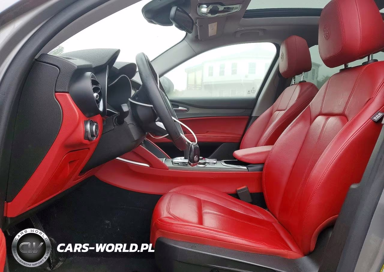 2021 Alfa Romeo Stelvio Ti VIN:ZASPAKBN6M7D09458 - 7