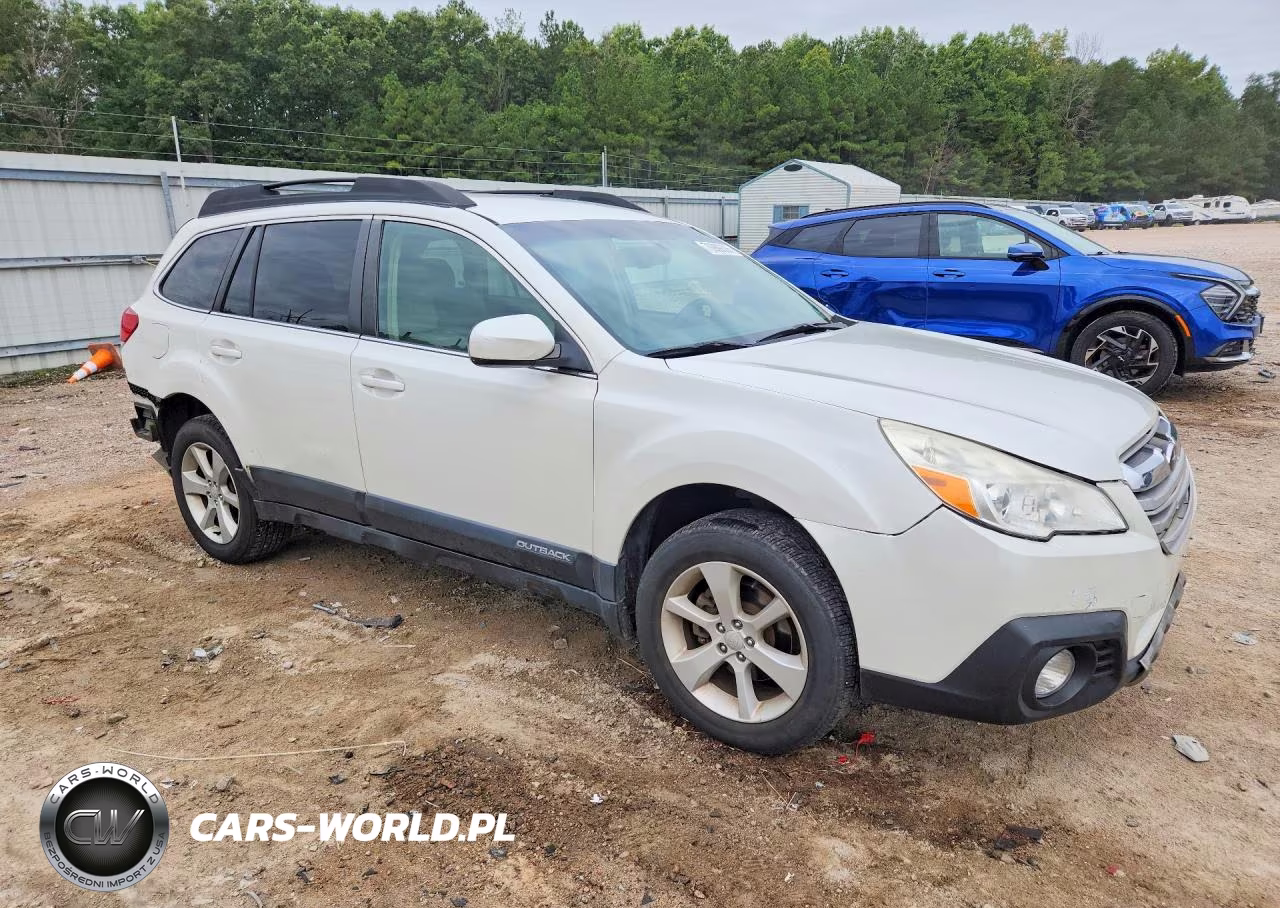 2013 Subaru Outback 2.5I Premium VIN:4S4BRBCC4D3222802 - 4