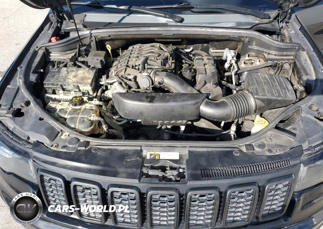 2018 Jeep Grand Cherokee Laredo VIN:1C4RJFAG4JC170252 - 12