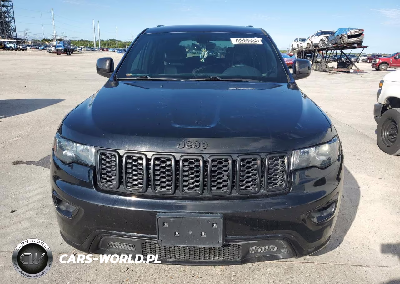 2018 Jeep Grand Cherokee Laredo VIN:1C4RJFAG4JC170252 - 5