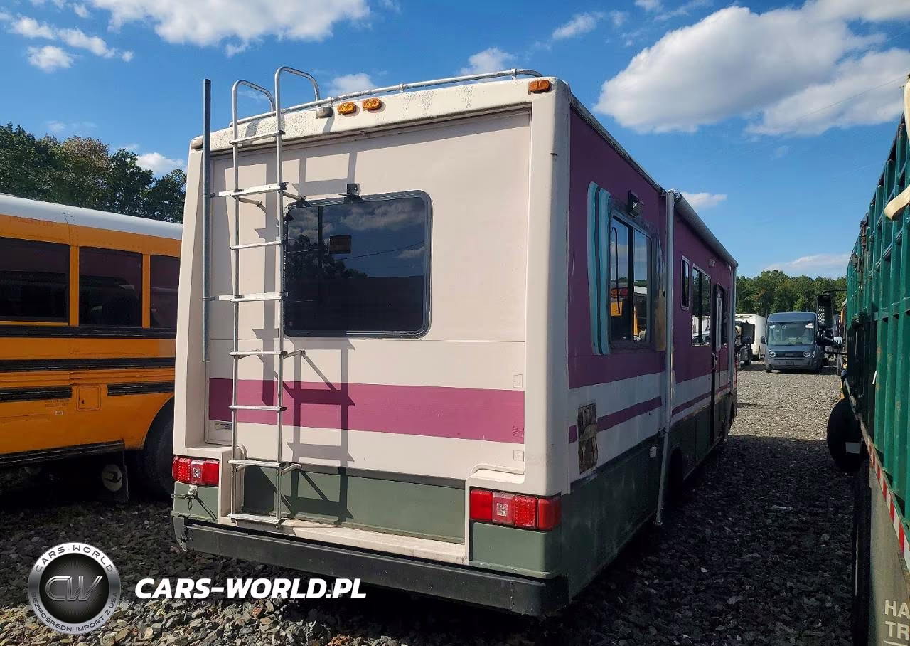 1991 Chevrolet P30 Rv VIN:1GBKP37N9M3313404 - 4