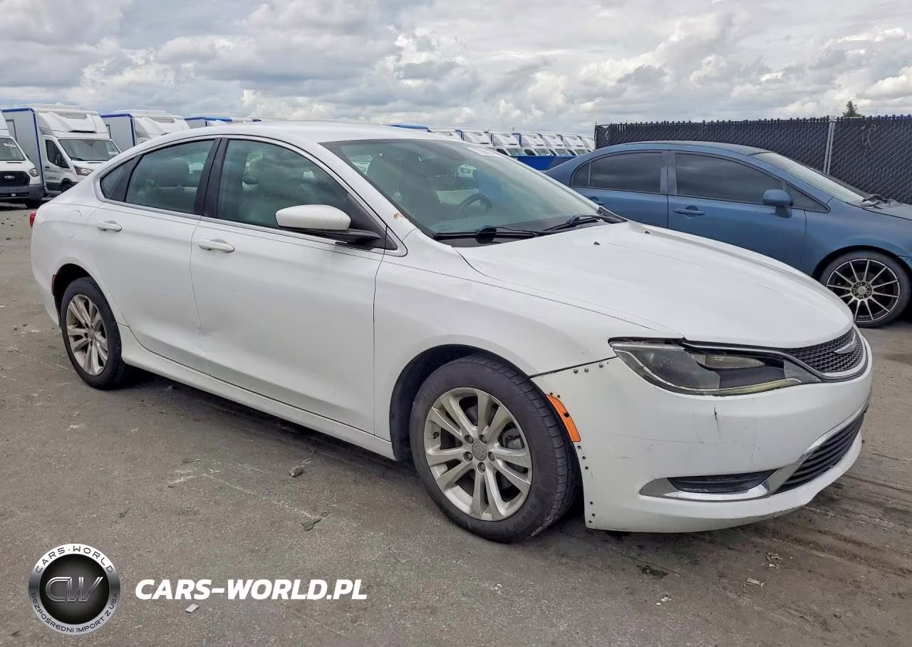 2016 Chrysler 200 Limited VIN:1C3CCCAB2GN191301 - 4