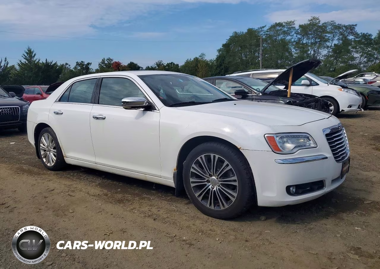 2012 Chrysler 300 Limited VIN:2C3CCAHG2CH147565 - 4