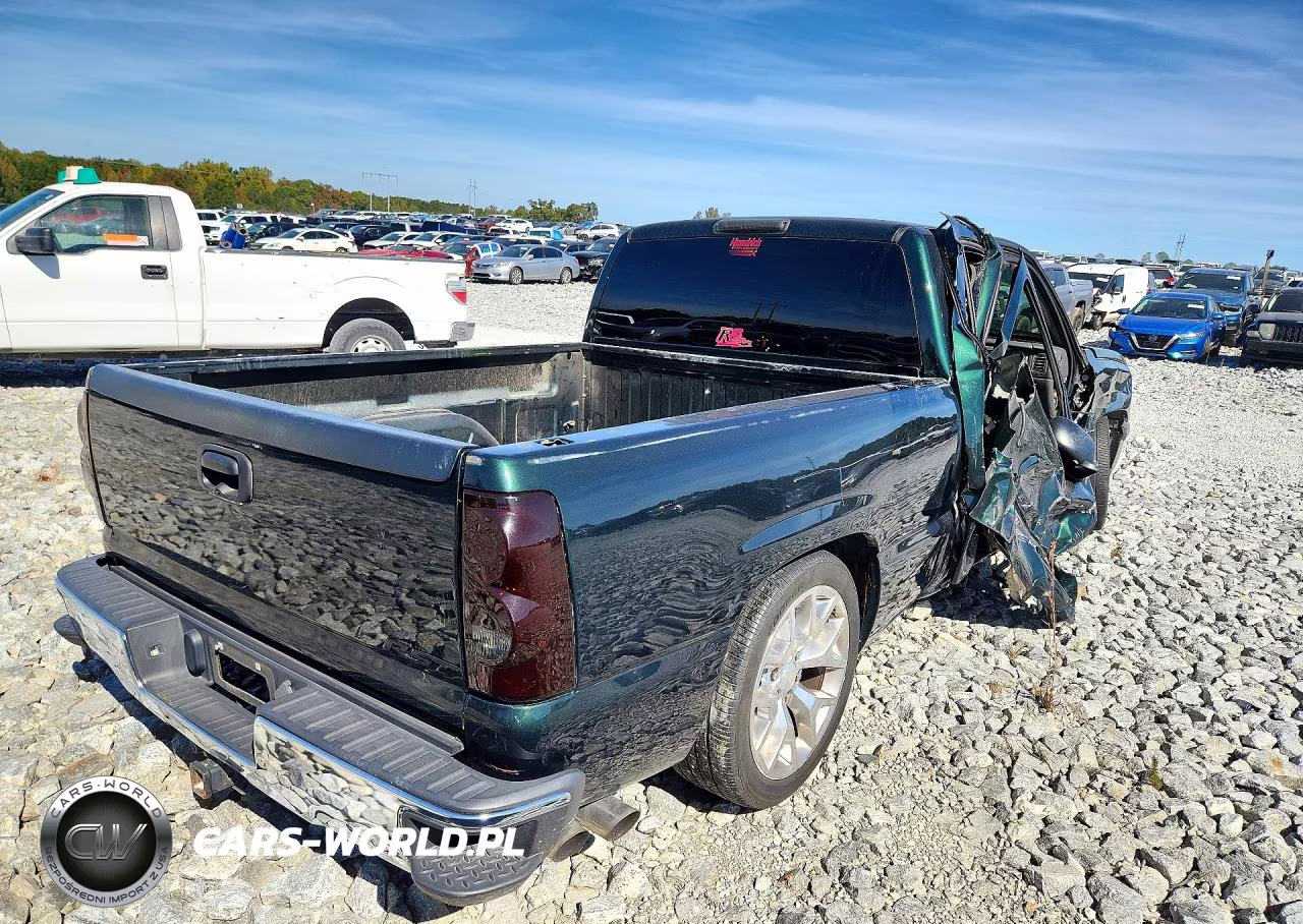 2005 Chevrolet Silverado C1500 VIN:1GCEC19Z15Z298694 - 3