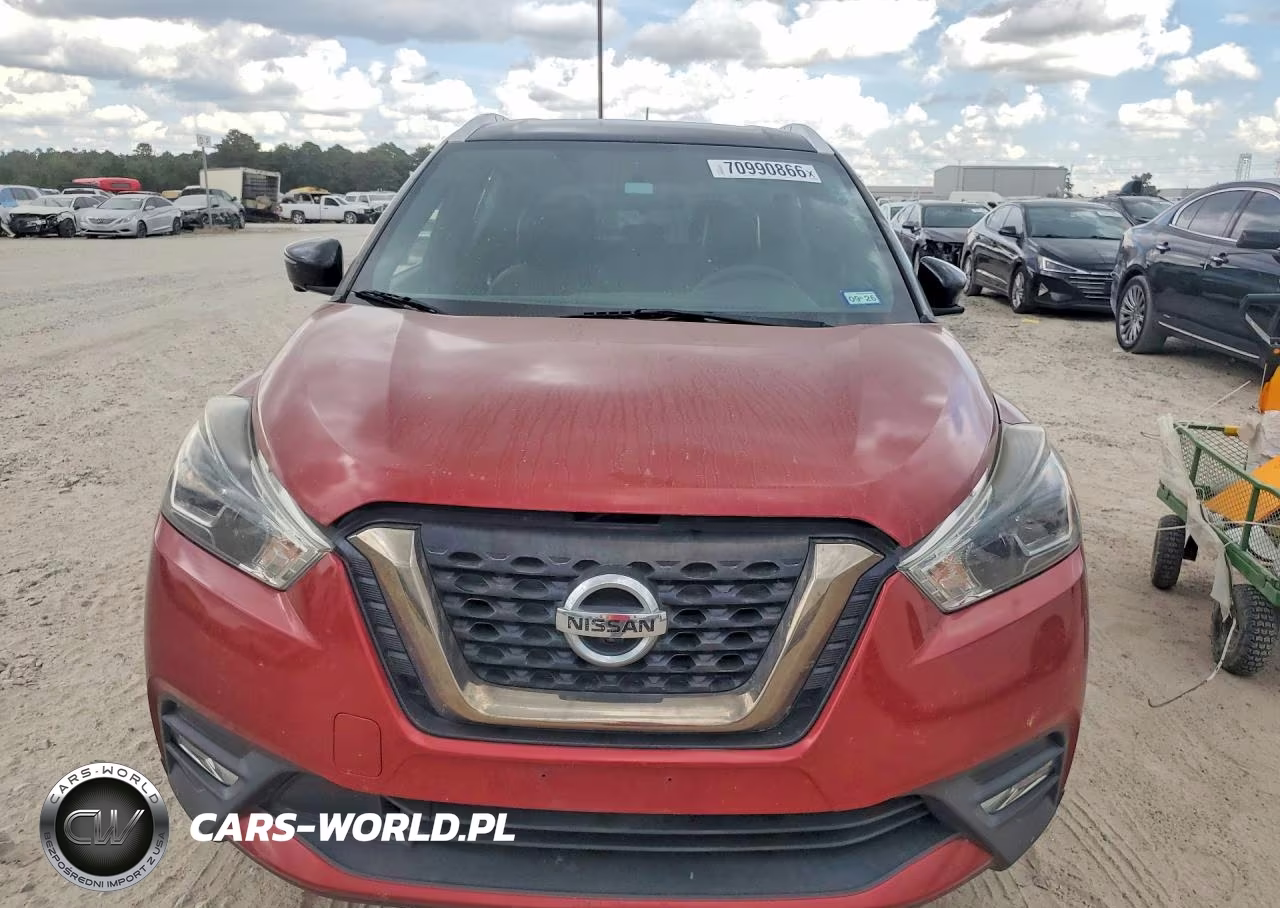 2019 Nissan Kicks Sr VIN:3N1CP5CU8KL513168 - 5