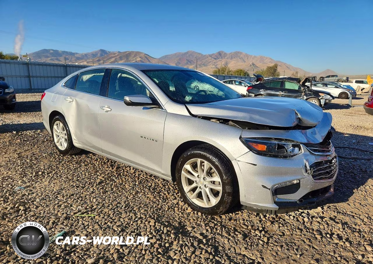 2018 Chevrolet Malibu Lt VIN:1G1ZD5ST7JF247197 - 4