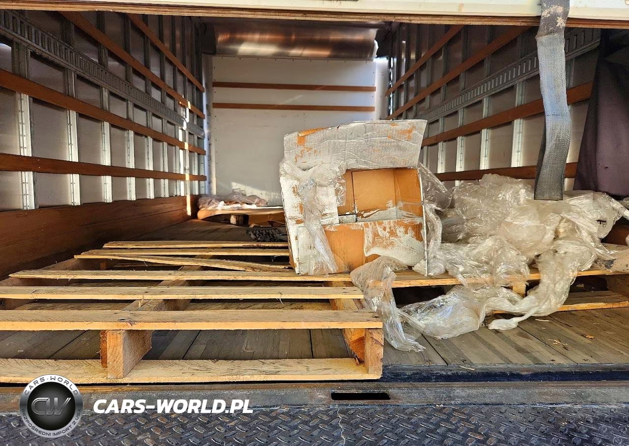 2026 Chevrolet 4500Hd Box Truck VIN:JALCDW169T7009989 - 10