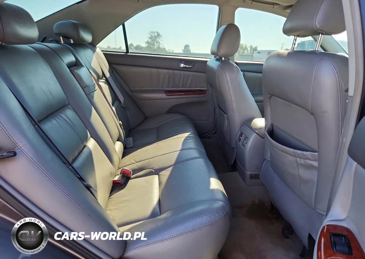 2004 Toyota Camry Xle VIN:4T1BE32K54U788584 - 10