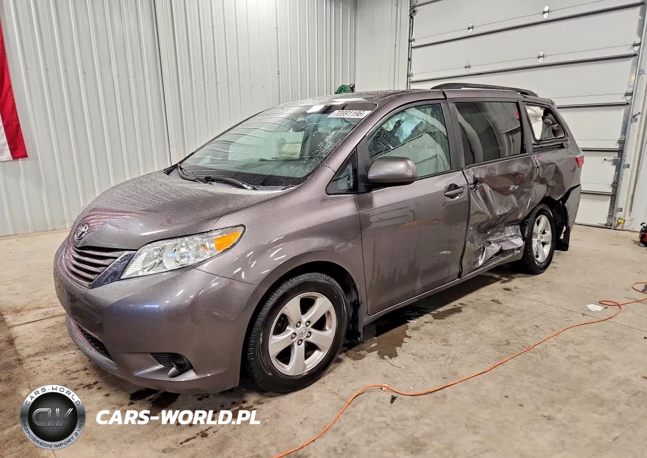 2015 Toyota Sienna Le VIN:5TDKK3DCXFS646418 - 1