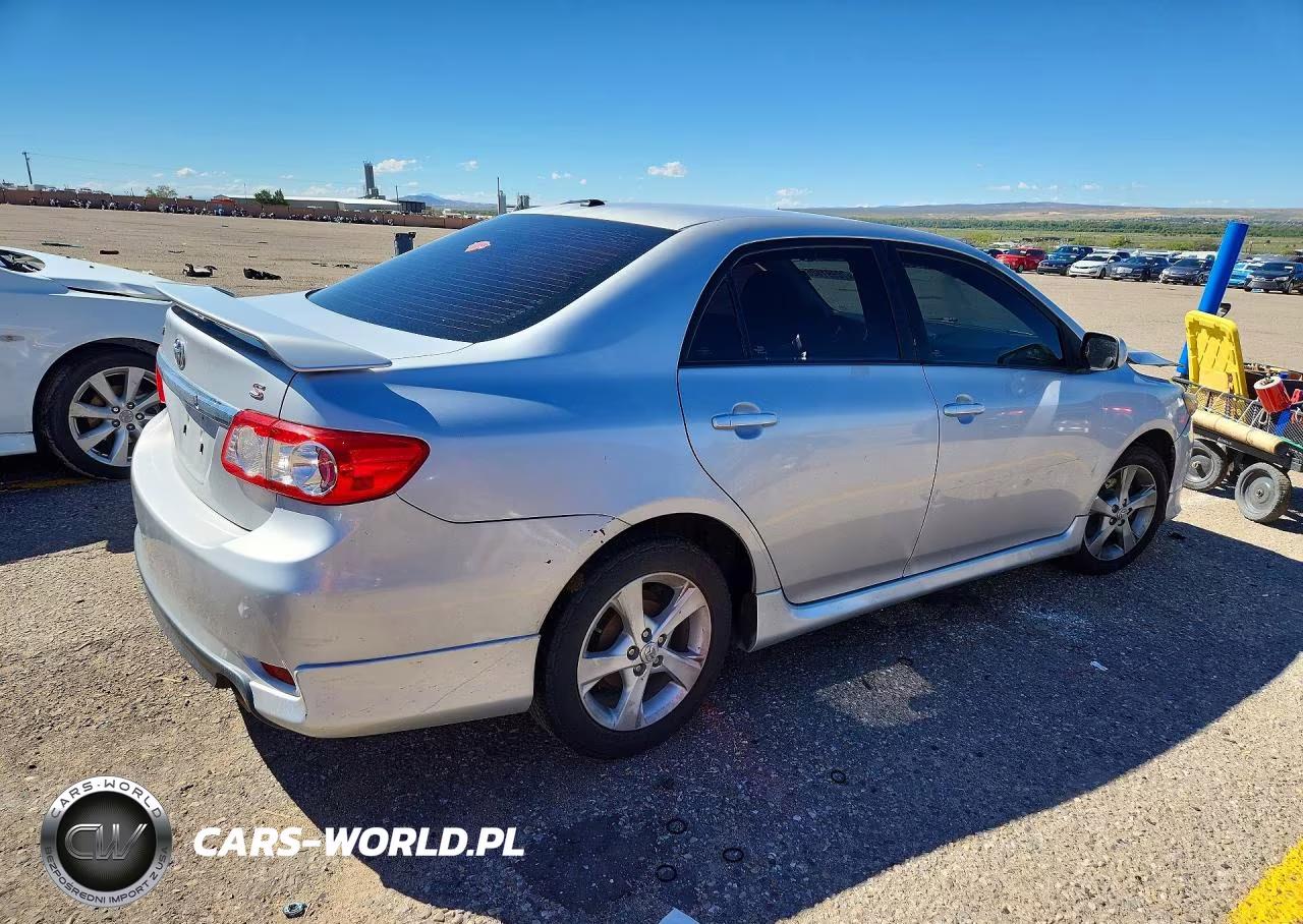 2011 Toyota Corolla S VIN:2T1BU4EEXBC661553 - 3
