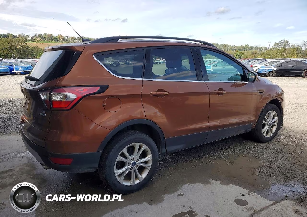 2017 Ford Escape Se VIN:1FMCU9G91HUB98307 - 3