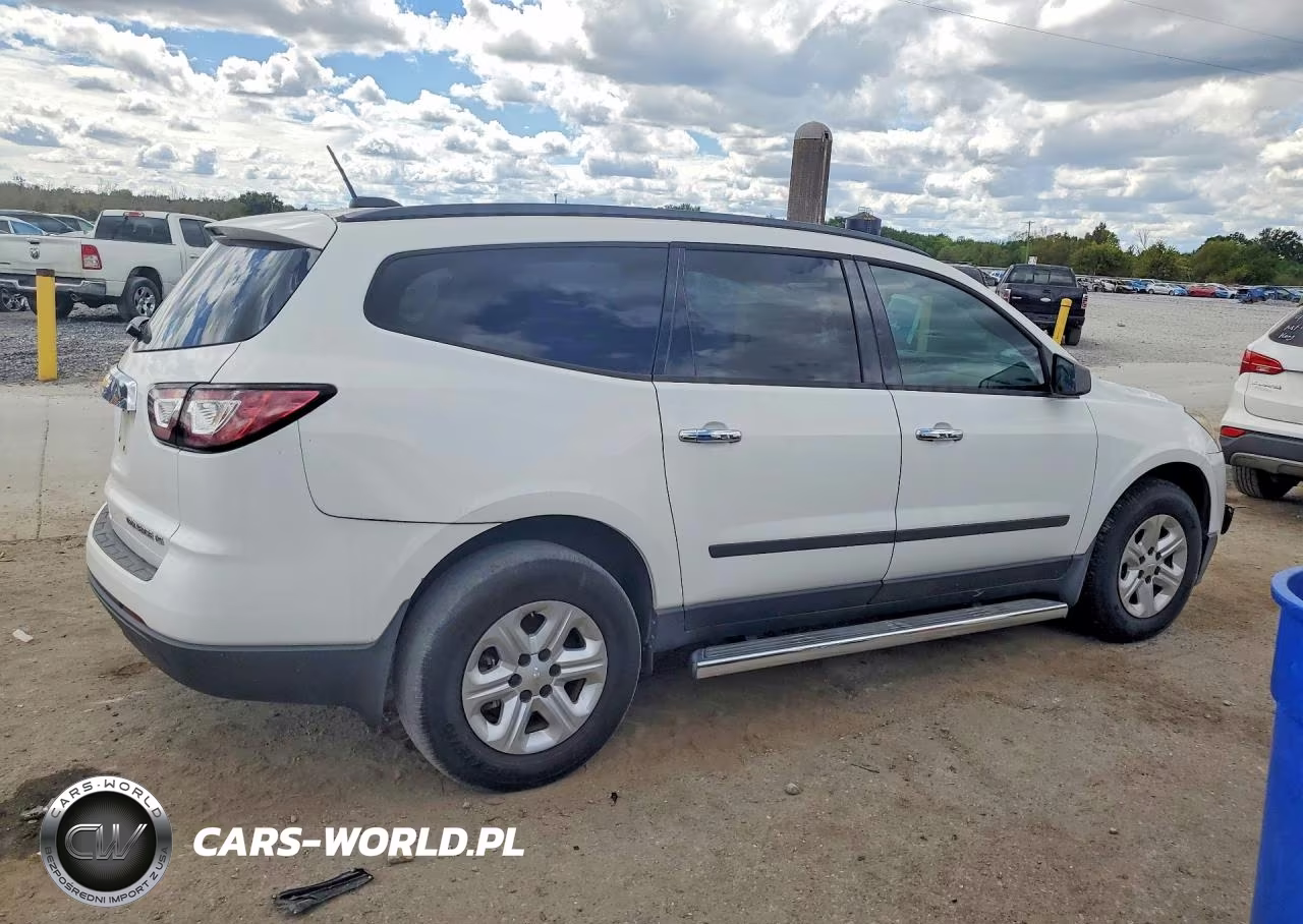 2016 Chevrolet Traverse Ls VIN:1GNKRFKD4GJ216947 - 3