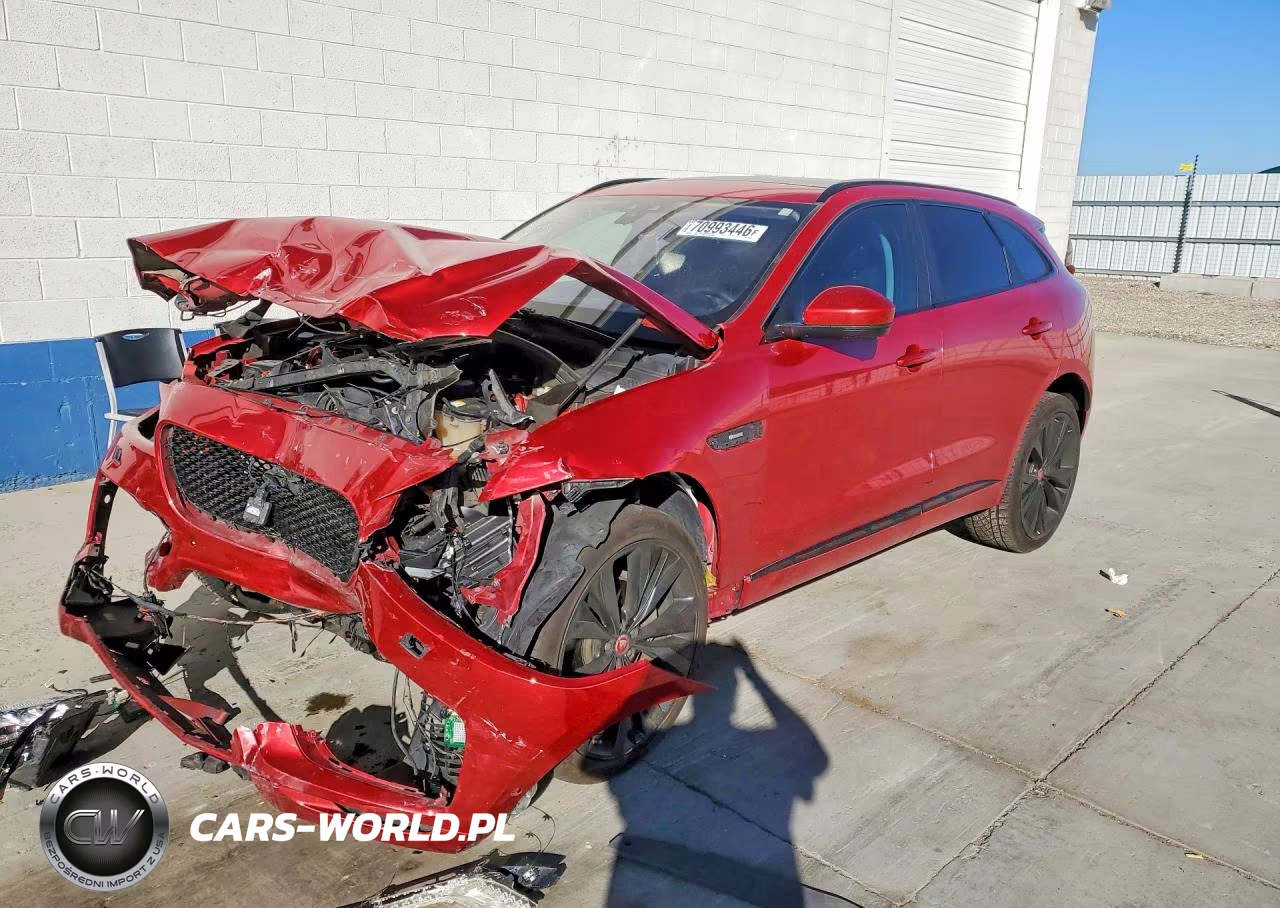 2019 Jaguar F-Pace R - Sport VIN:SADCL2GX6KA352293 - 1