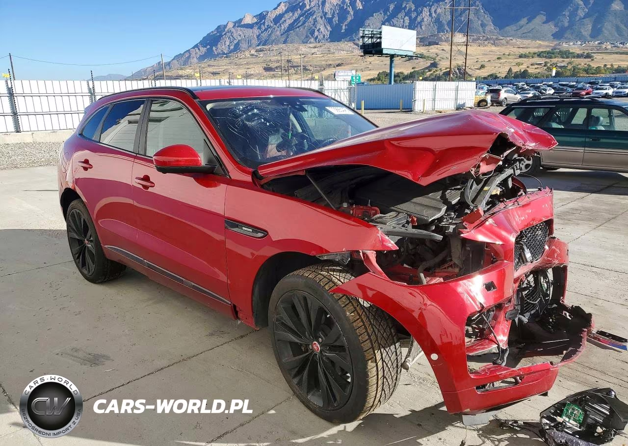 2019 Jaguar F-Pace R - Sport VIN:SADCL2GX6KA352293 - 4