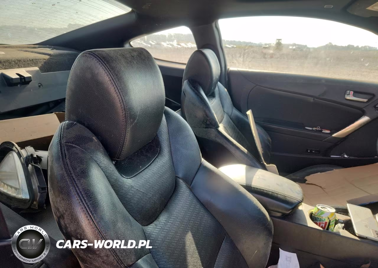 2015 Hyundai Genesis Coupe 3.8 Ultimate VIN:KMHHU6KJ5FU130031 - 10