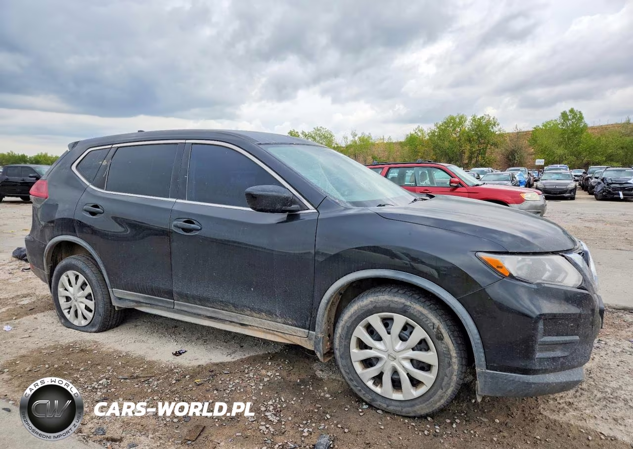 2018 Nissan Rogue S VIN:KNMAT2MVXJP538288 - 4