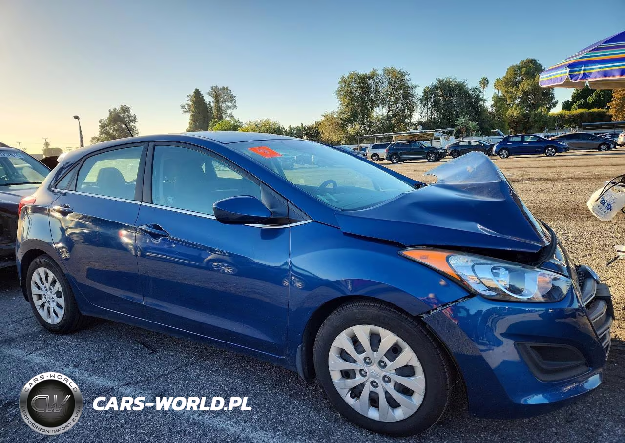 2016 Hyundai Elantra Gt Base VIN:KMHD35LH3GU266618 - 4