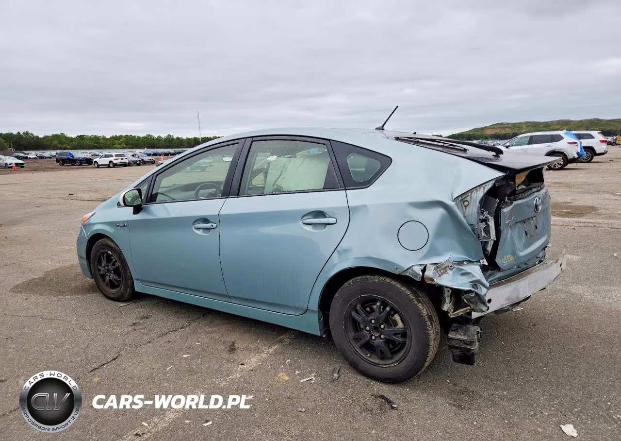 2015 Toyota Prius Two VIN:JTDKN3DU0F2000909 - 2