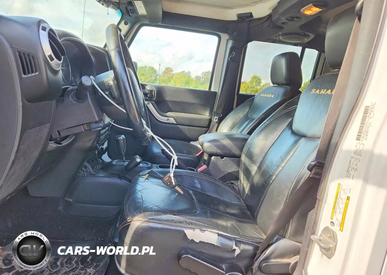 2013 Jeep Wrangler Unlimited Sahara VIN:1C4BJWEG8DL557855 - 7