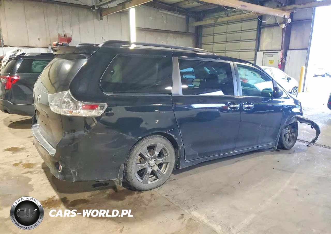 2017 Toyota Sienna Se VIN:5TDXZ3DC6HS870919 - 3
