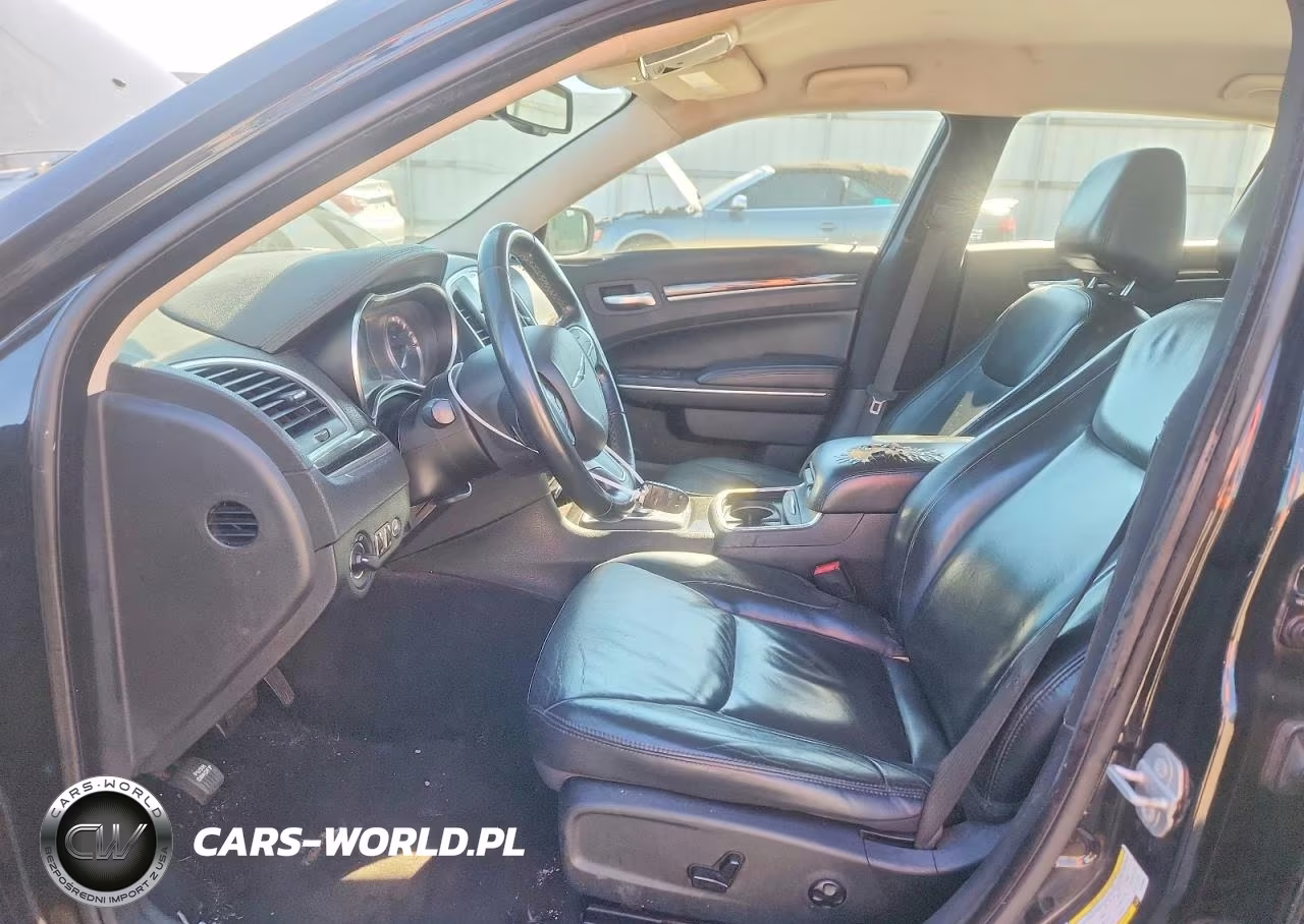 2015 Chrysler 300 Limited VIN:2C3CCAAG4FH766487 - 7