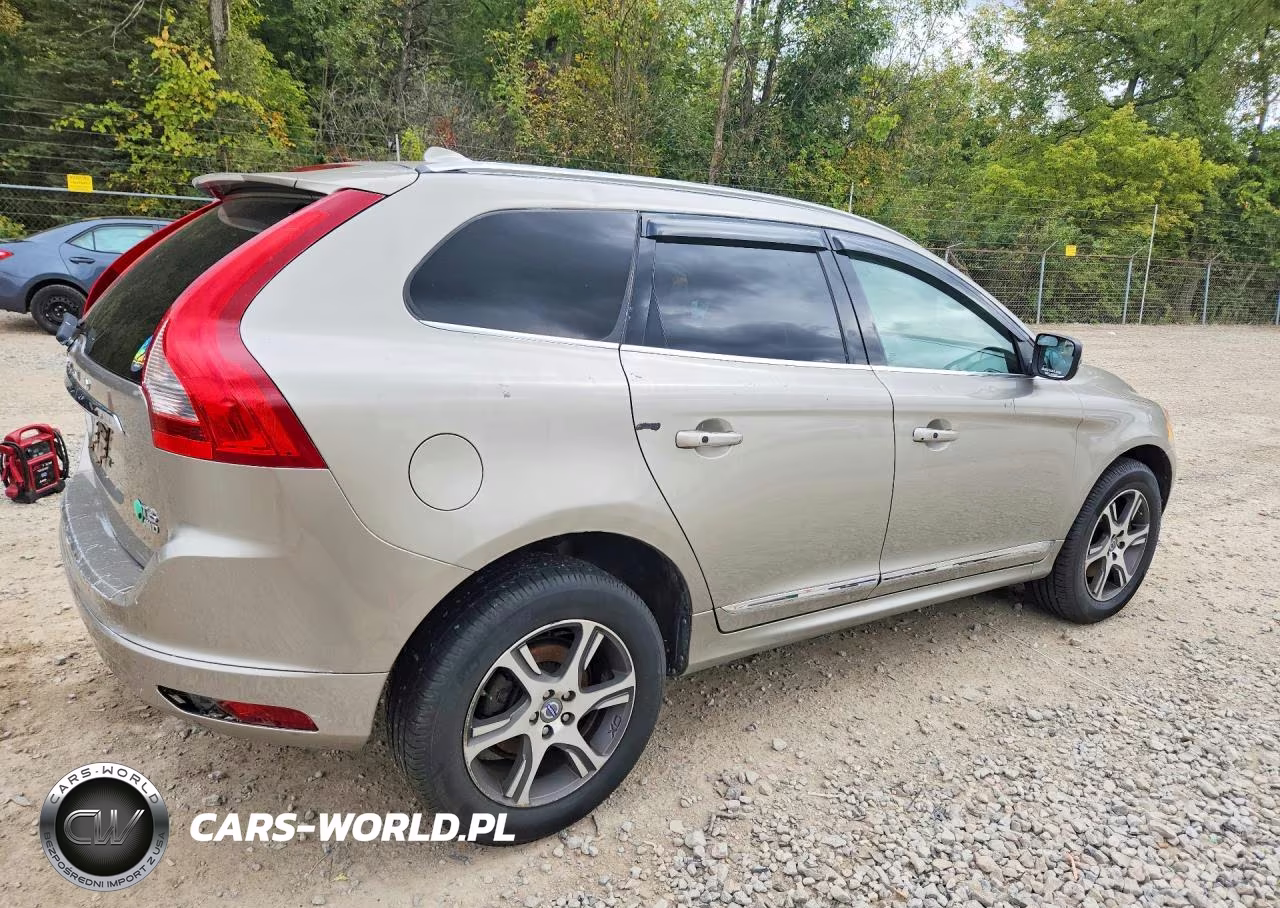2015 Volvo Xc60 T6 Premier+ VIN:YV4902RC0F2580036 - 3