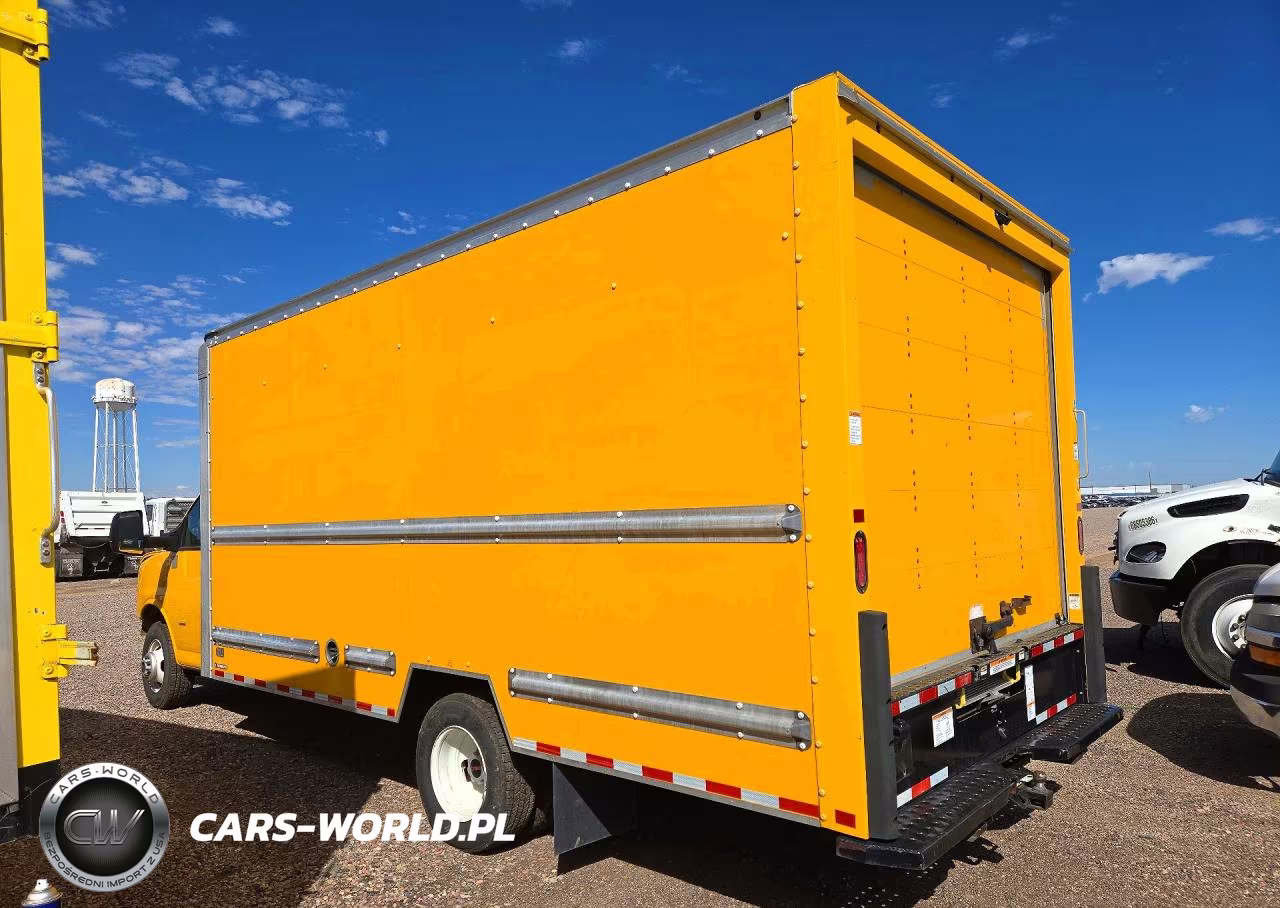 2023 GMC Savana Box Truck VIN:7GZ37TC72PN001976 - 2